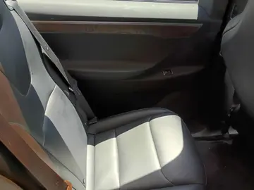 Vehicle image 39