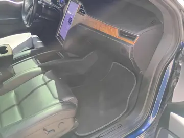 Vehicle image 46
