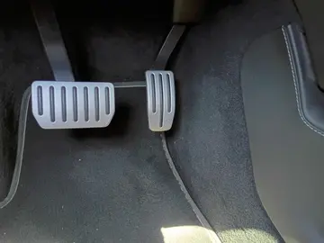 Vehicle image 53