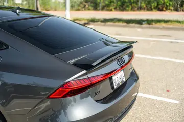 Vehicle image 28
