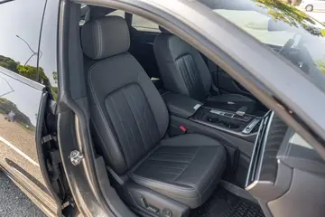 Vehicle image 51