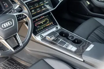 Vehicle image 76