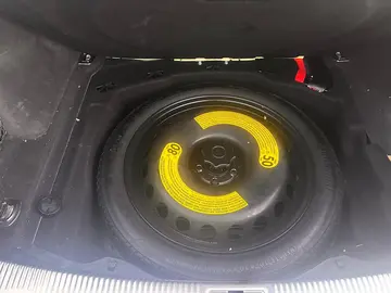 Vehicle image 48