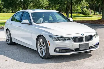 2017 BMW 330i Sedan