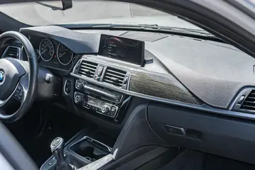 Vehicle image 47