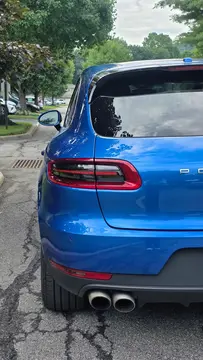 Vehicle image 38