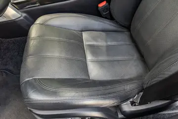 Vehicle image 38
