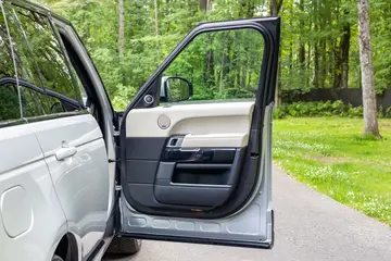 Vehicle image 60