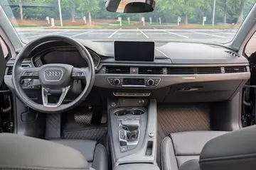 Vehicle image 31