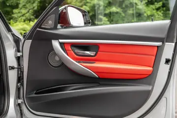 Vehicle image 100