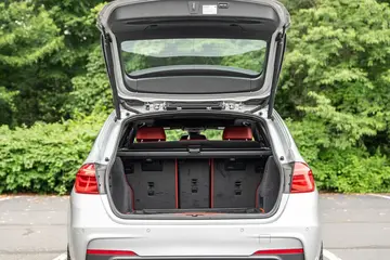 Vehicle image 113