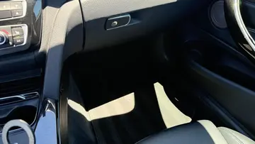 Vehicle image 48