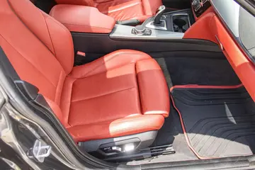 Vehicle image 48
