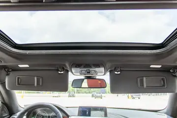 Vehicle image 72
