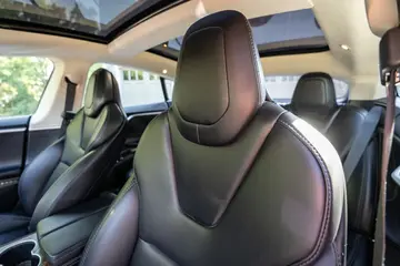 Vehicle image 74