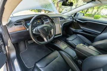 Vehicle image 94