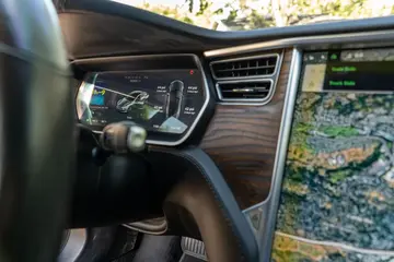 Vehicle image 101