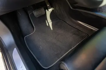 Vehicle image 113