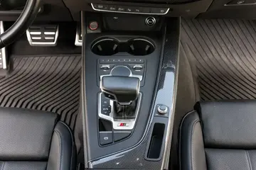Vehicle image 49