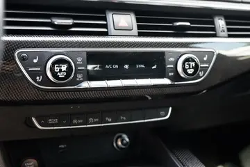 Vehicle image 71