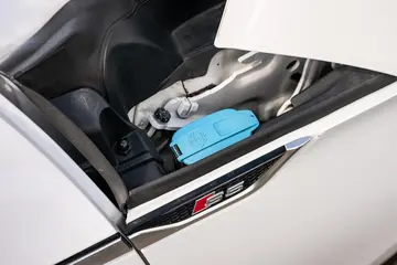 Vehicle image 117