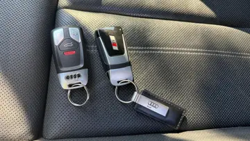 Vehicle image 120