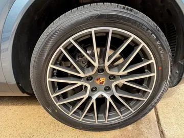 Vehicle image 36