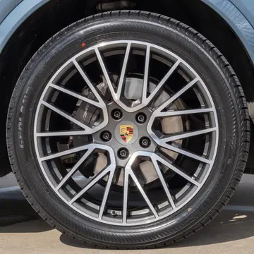 Vehicle image 37