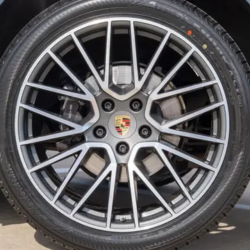 Vehicle image 38
