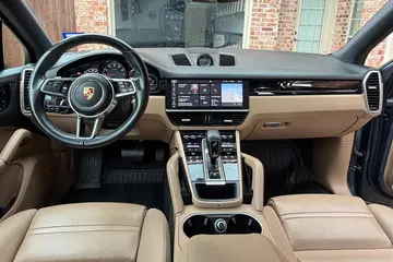 Vehicle image 42