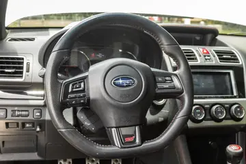 Vehicle image 33