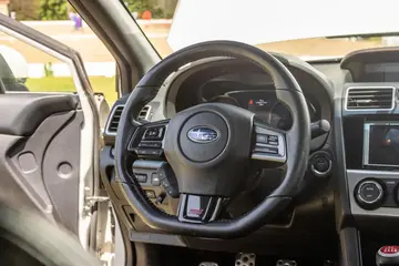 Vehicle image 34