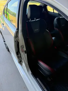 Vehicle image 43