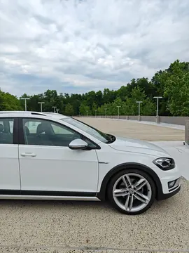 Vehicle image 39