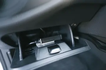 Vehicle image 70
