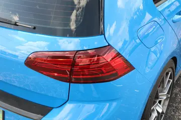 Vehicle image 37