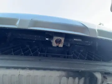 Vehicle image 100
