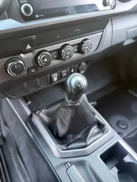 Vehicle image 78