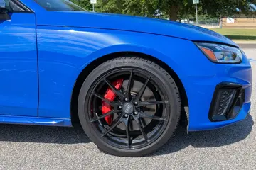 Vehicle image 48