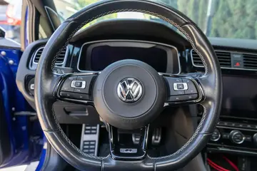 Vehicle image 60