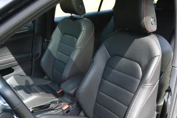 Vehicle image 47