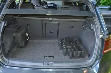 Vehicle image 73