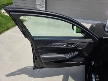 Vehicle image 77
