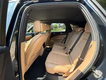 Vehicle image 57