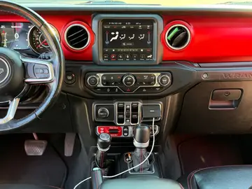 Vehicle image 61