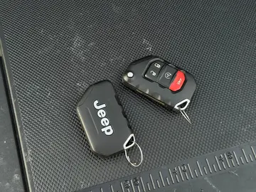 Vehicle image 160