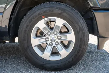 Vehicle image 36