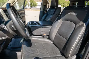 Vehicle image 41
