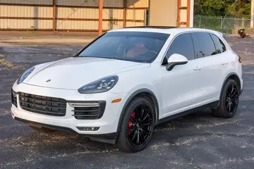 2017 Porsche Cayenne Turbo