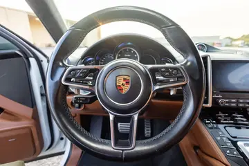 Vehicle image 51